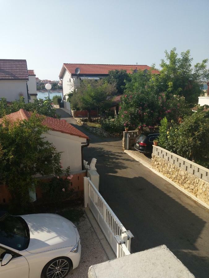 Ferienwohnung Ulica Zitna Xxvii Br.12 Apartman Ljevar Vir Exterior foto